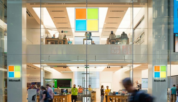 La inversión de Microsoft en la inteligencia artificial obliga nuevamente a la tecnológica a despedir a miles de trabajadores y aplicar reestructuraciones