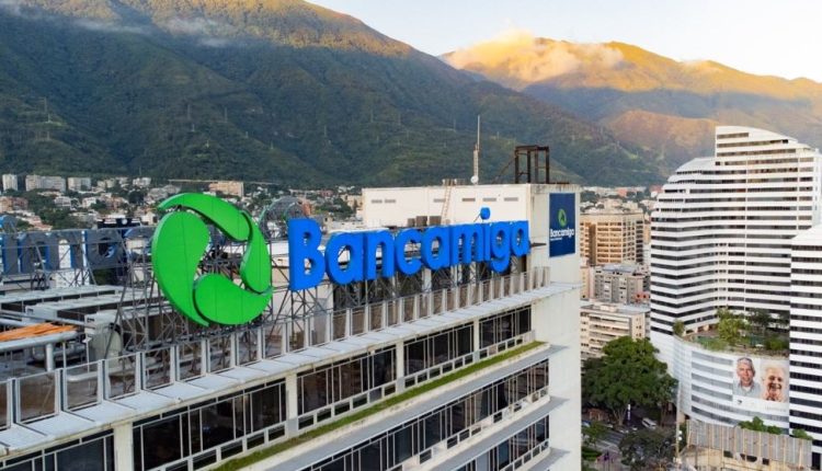 Las captaciones del público en moneda extranjera sitúan a Bancamiga en el top 3 dentro de la banca privada