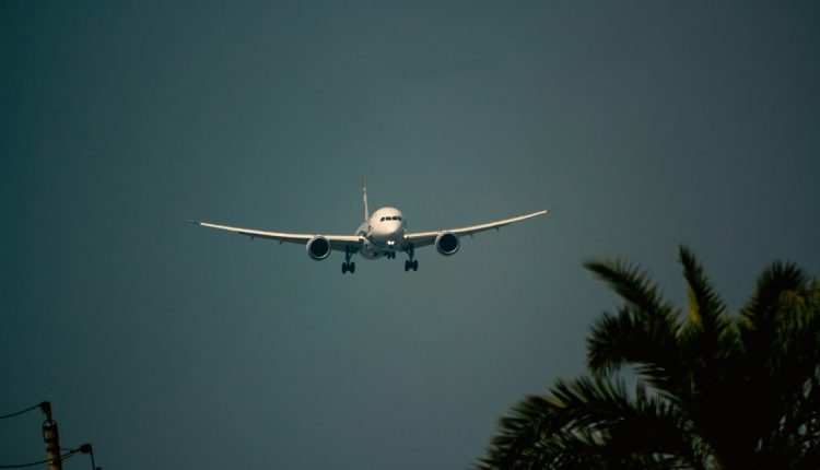 Desde el próximo 18 de julio, la línea aérea Rutaca tendrá una nueva ruta desde Venezuela a Cuba, a través de un vuelo desde Valencia, capital del estado Carabobo, hacia La Habana, capital de la isla
