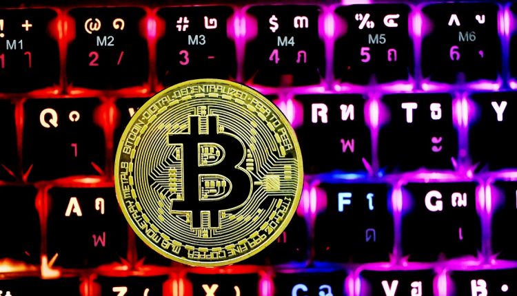 De acuerdo con el asesor de criptomonedas de la Casa Blanca, David Sacks, las leyes que regularán las criptomonedas y stablecoins en el país podrían estar listas en septiembre, siguiendo el nuevo cronograma