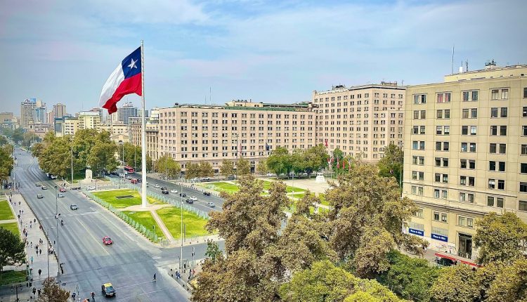 El próximo 21 de julio tendrá lugar en Chile la cumbre internacional por la democracia y el multilateralismo, evento que se viene preparando desde 2024. Estará presidido por el presidente Gabriel Boric para recibir a sus homólogos de Brasil, Colombia, España y Uruguay