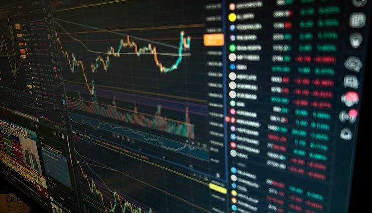 Al cierre de 2024, la petrolera peruana Petroperú reportó pérdidas por el orden de $ 774 millones. Para 2025 las estimaciones se ubican en $ 223 millones, con lo cual se mantendría el balance negativo de la empresa