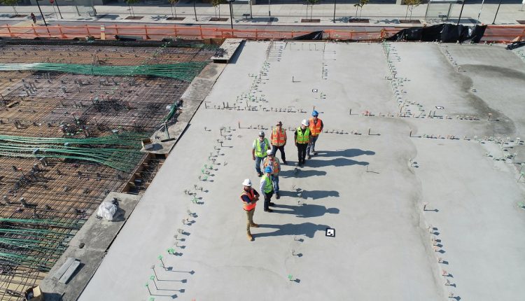 De acuerdo con Eduardo Quintana, coordinador de Fedecámaras La Guaira, estado portuario de Venezuela, la instalación de tres empresas en la Zona Económica Especial (ZEE) dará inicio a la inserción laboral