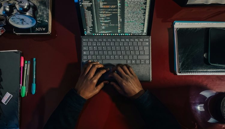 La Comisión Nacional de Telecomunicaciones (Conatel) anunció este martes 16 de septiembre la activación de una nueva aplicación para luchar contra la piratería digital, que permitirá agilizar procesos y centralizar datos con información de los proveedores de Internet