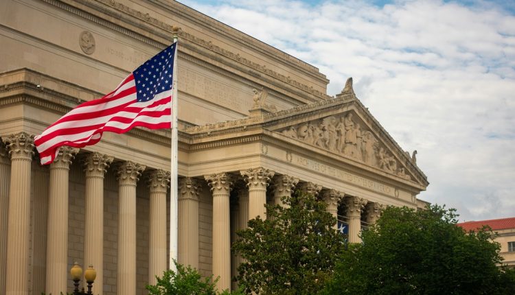 El viernes 5 de septiembre un juez federal de Estados Unidos bloqueó la orden que había dado el presidente Donald Trump para la eliminación del Estatus de Protección Temporal (TPS, en inglés) que ampara a más de un millón de inmigrantes de Venezuela y Haití