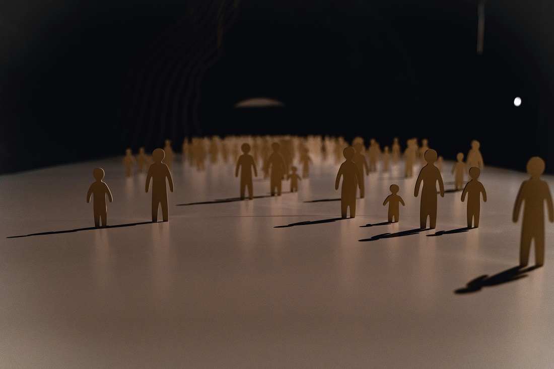 Hologramas a tamaño real de policías, además de modernas cámaras de vigilancia impulsadas por IA, son el nuevo mecanismo de seguridad en las calles de Seúl, Corea del Sur, para disuadir a los delincuentes de cometer fechorías