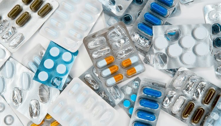 El presidente de Estados Unidos, Donald Trump, anunció un arancel de 100 % a los medicamentos de marca que no sean fabricados. Estarán exentos los productos farmacéuticos de empresas que ya tengan plantas en construcción