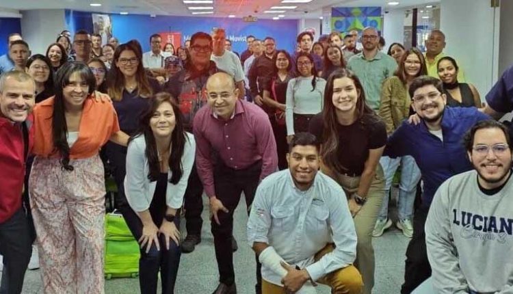 "Este trabajo conjunto nos permitirá desarrollar capacitaciones que abarquen todos los niveles de atención, desde lo más básico hasta lo más avanzado como el Curso Paciente PoliT que estaremos presentado en los próximos meses", fue adelantado por el Dr. Cristopher Varela, jefe de la Unidad de Politraumatizados del Hospital Domingo Luciani, y uno de los principales promotores de la actividad