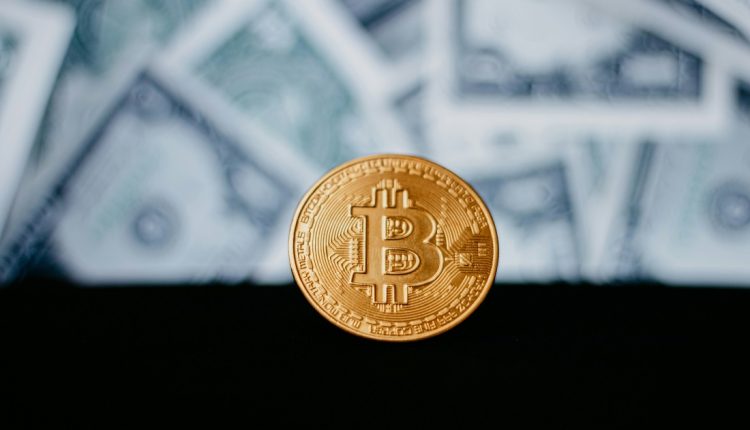 En medio de la aplicación de aranceles por parte del gobierno estadounidense, empresas de Florida han adoptado el uso de las criptomonedas para la exportación de productos hacia América Latina, incluida Venezuela, donde la moneda nacional es inestable