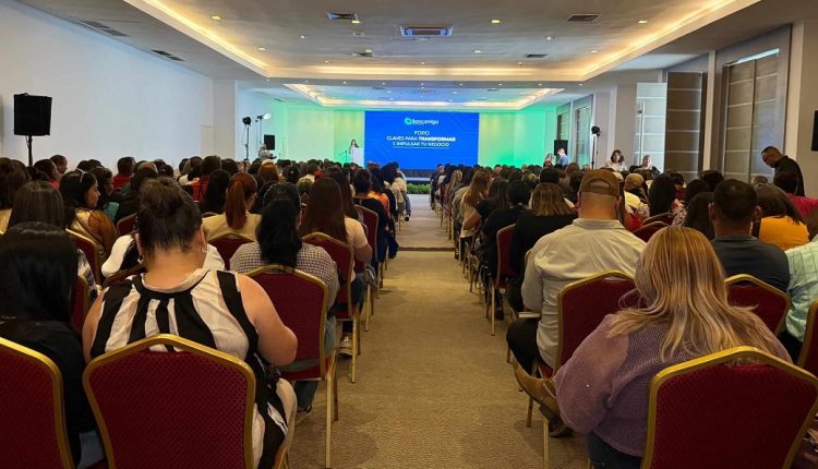 La institución financiera presentó una programación de alto valor con la intervención de expertos en diversas áreas durante el foro “Claves para transformar e impulsar tu negocio”