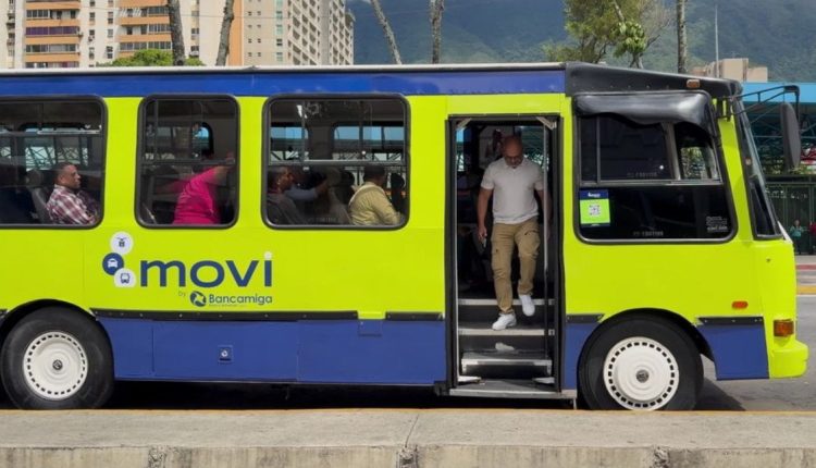 Bancamiga en alianza con Movi introduce al mercado Movi by Bancamiga, un innovador servicio que busca transformar el sistema tradicional de pago y cobro de pasajes de transporte público. Esto mediante una solución digital y sin contacto, que conecta a usuarios, transportistas y procesadores de pago, en un ecosistema seguro y eficiente, haciendo uso de diversos mecanismos de pago