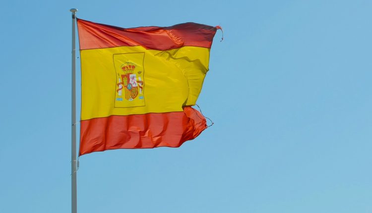 Las empresas españolas prevén un aumento de salario a los trabajadores en 2026 de 5 %, de acuerdo con previsiones publicadas por el centro de estudios Randstad