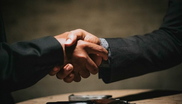 De acuerdo con el gobernador del estado La Guaira, Venezuela, José Alejandro Terán, en la entidad se han generado más de 4.000 fuentes de trabajo gracias a la creación de la Zona Económica Especial impulsada por el presidente Nicolás Maduro