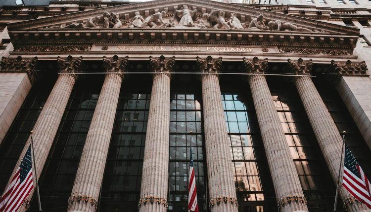 La iniciativa de la Bolsa de Nueva York (NYSE) sobre el lanzamiento de un plan para operar acciones en blockchain con liquidación inmediata tuvo un impacto positivo en el entorno de las criptomonedas