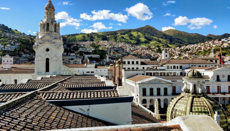 El Fondo Monetario Internacional está evaluando la situación actual de Ecuador para determinar si le otorga un nuevo desembolso de $ 400 millones, según el cronograma previsto del Servicio Ampliado