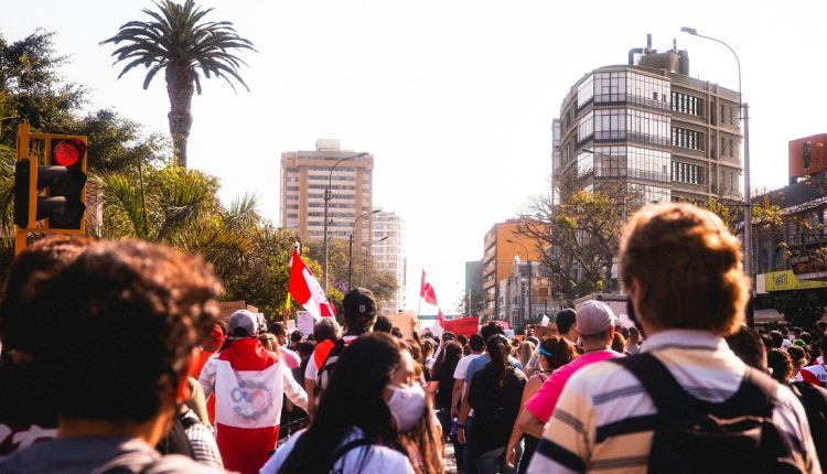 Las elecciones generales en Perú, el pasado domingo 12 de abril, dejó un estrecho margen entre los tres candidatos más votados: Keiko Fujimori, Rafael López Aliaga y Jorge Nieto, por lo que habrá una segunda vuelta el 7 de junio