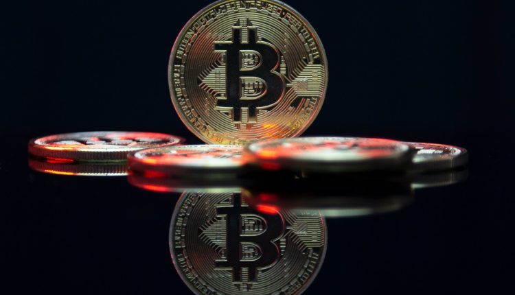 Crisis del petróleo debido al conflicto en Irán entre las razones de la recuperación del precio del bitcoin, que cotiza al inicio de la semana en $ 80.000