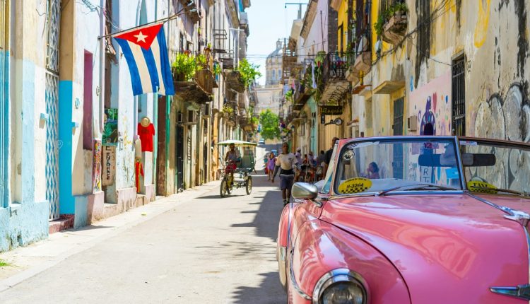 En medio de las tensiones con Estados Unidos, Cuba aprobó el mayor paquete de medidas en 15 años, abarcando sectores claves como energía, agrícola, inversión, empresa privada, empresa estatal, entre otros