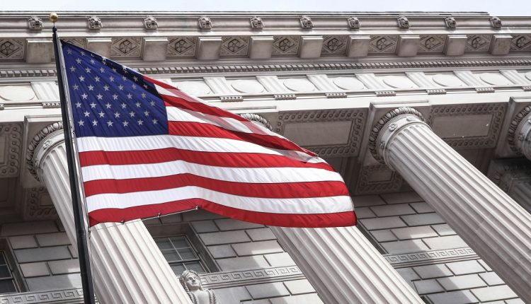 La Reserva Federal de Estados Unidos mantendrá el rango objetivo del tipo de interés en 3,50 %–3,75 %, luego de la votación unánime del Comité Federal de Mercado Abierto