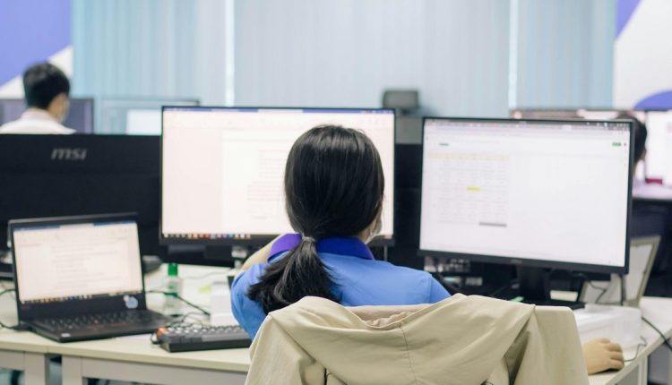 China impulsa la inclusión de la inteligencia artificial en su sistema educativo y espera contar con un sistema integral para 2030
