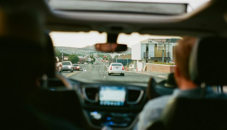 La Unión Europea estableció una norma  en vigor desde el martes 7 de julio según la cual todos los automóviles y vehículos comerciales ligeros nuevos que se matriculen en los 27 países miembros deben incluir una cámara infrarroja de monitoreo permanente del conductor