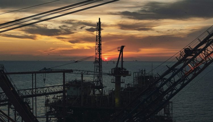 La inversión de Chevron en Venezuela será de $ 7.000 millones para duplicar la producción de petróleo y llevarla a 600.000 barriles diarios en cinco años