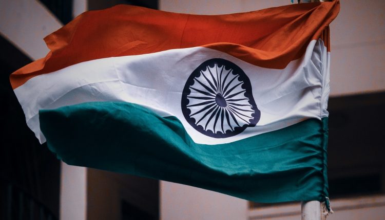 Quince plataformas cripto fueron notificadas por la Unidad de Inteligencia Financiera del incumplimiento de la ley contra el lavado de dinero en India, por lo que las autoridades exigieron el retiro de sus aplicaciones y URLs del acceso público